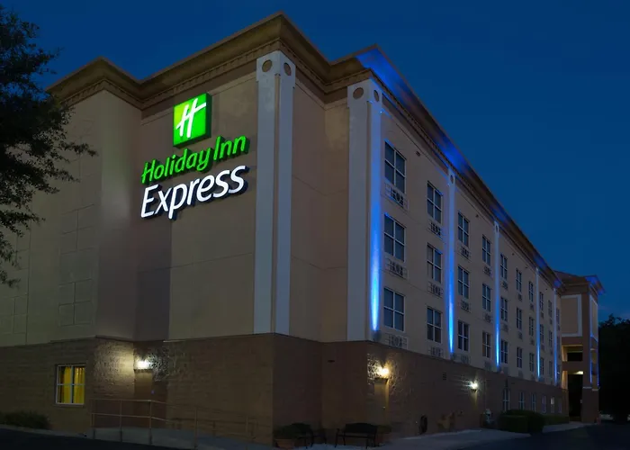 Holiday Inn Express & Suites By Ihg
