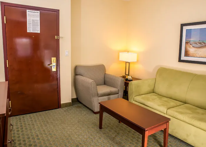 Holiday Inn Express & Suites Cocoa By Ihg