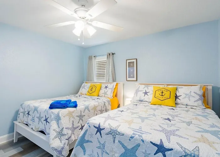 Upham Beach Inn - Entire