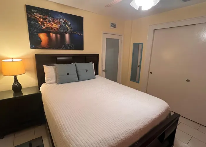 Billy'S Resort- Men Only - Solo Hombres Wilton Manors