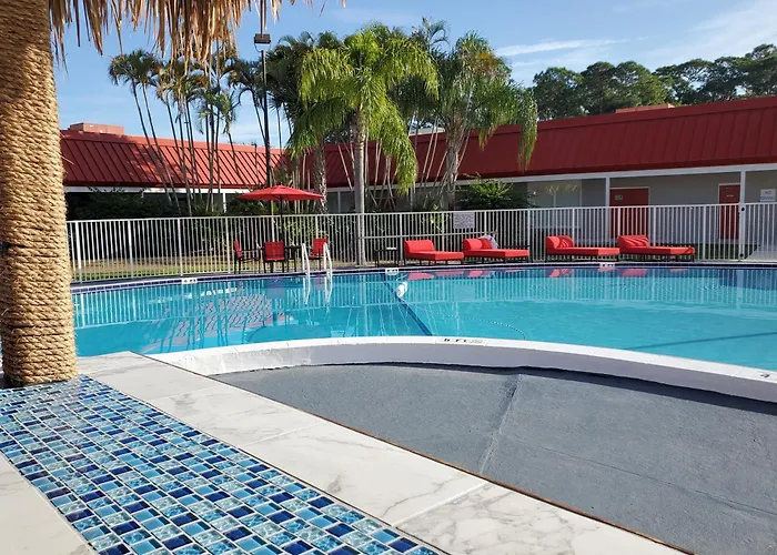Inn & Suites I-95 (Adults Only)