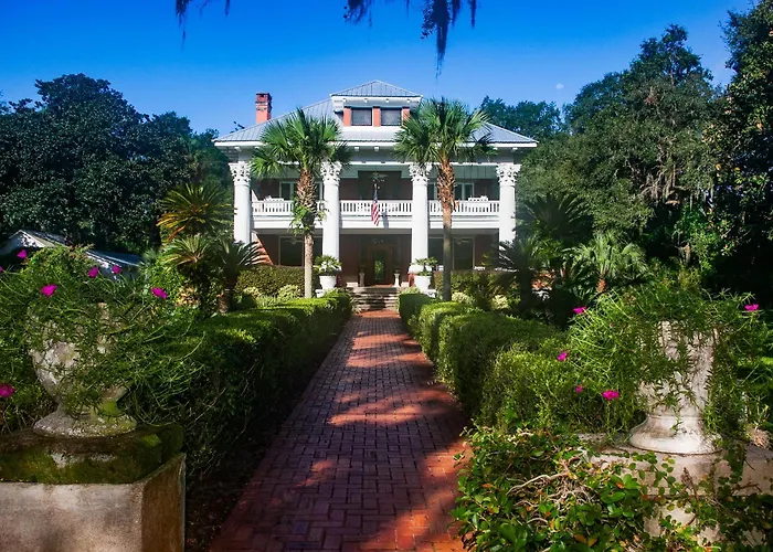 Herlong Mansion Bed & Breakfast