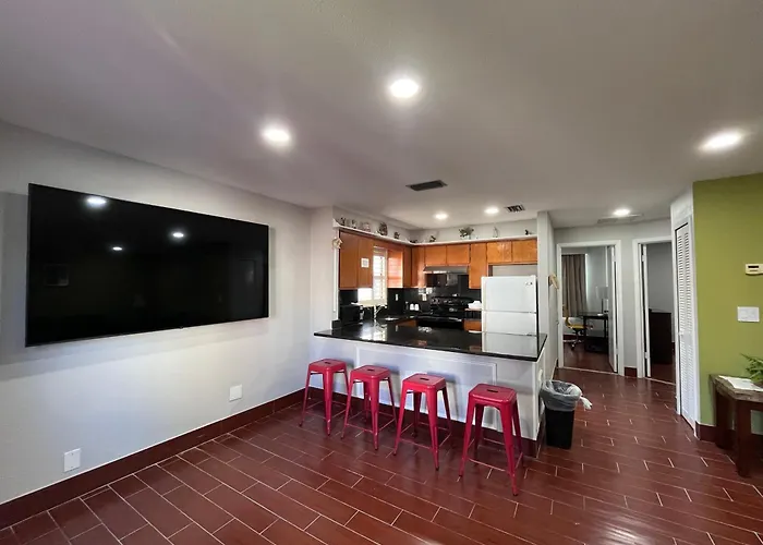 Travelodge By Wyndham & Cottages St Augustine - Historic