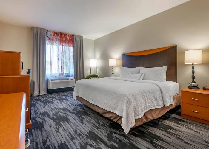 Fairfield Inn And Suites Holiday Tarpon Springs