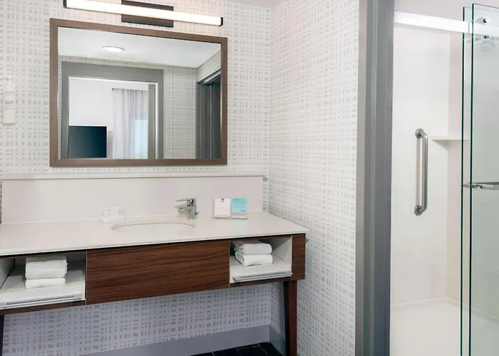Hampton Inn And Suites Clearwater Beach