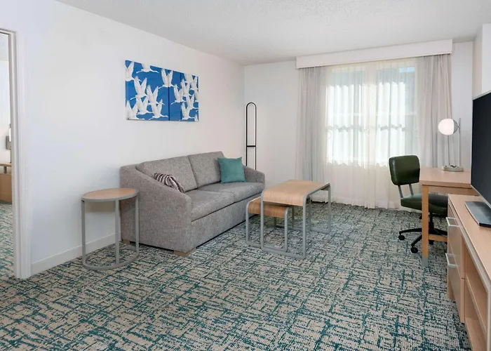 Homewood Suites By Hilton Airport - Westshore