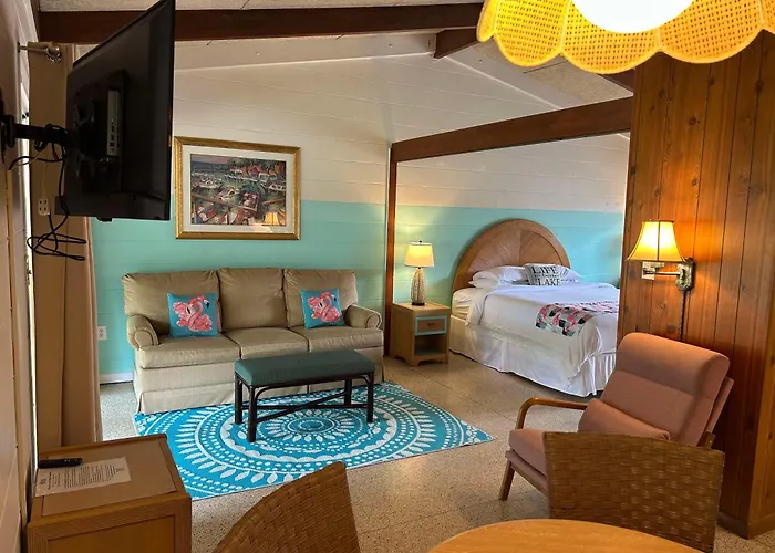 Tropical Marina & Resort On Lake Beresford
