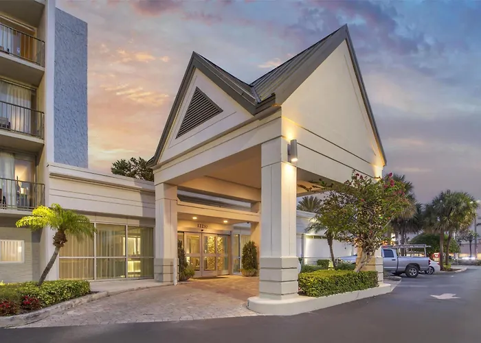 Best Western Plus North Miami-Bal Harbour