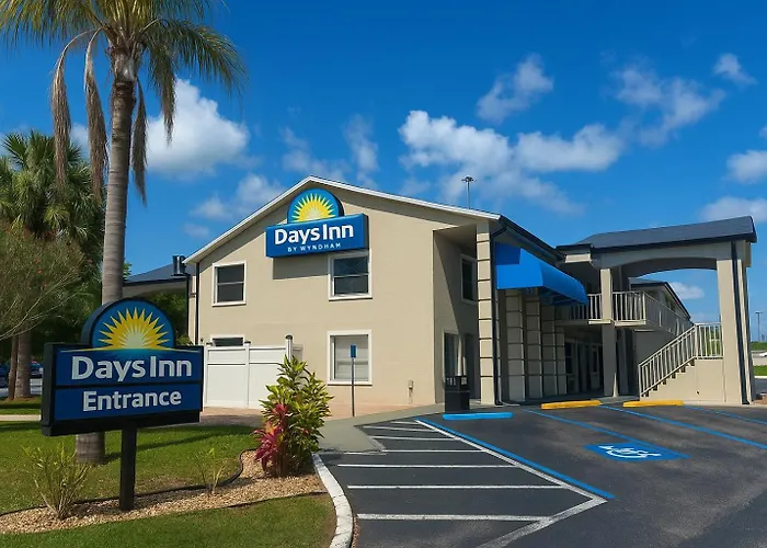 Days Inn By Wyndham Bradenton I-75