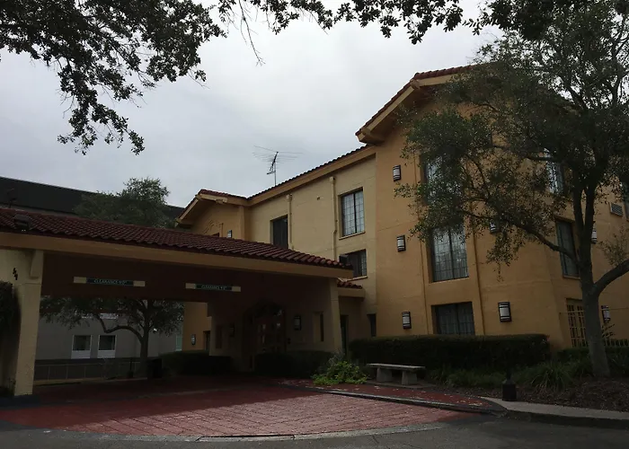 Days Inn By Wyndham Gainesville Florida