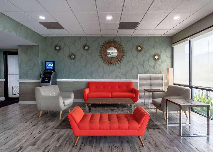 Ramada By Wyndham Altamonte Springs Near I-4 Hotel
