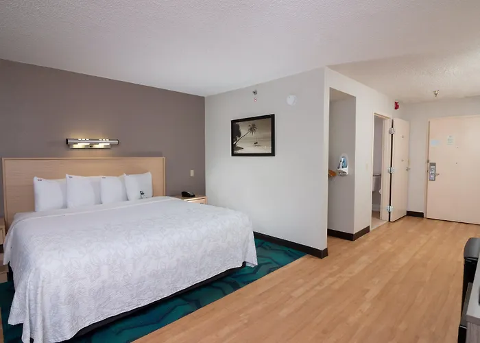 Red Roof Inn Plus Miami Airport Miami Springs