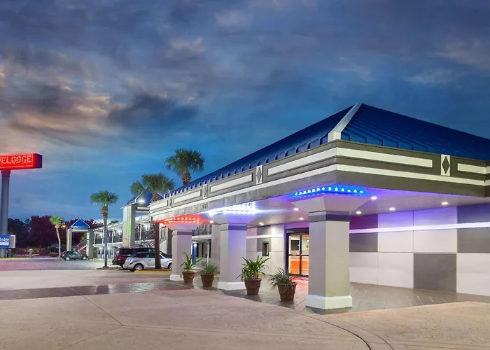 Travelodge By Wyndham Deltona