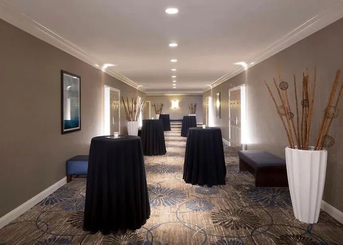 Doubletree By Hilton Hotel Jacksonville Riverfront