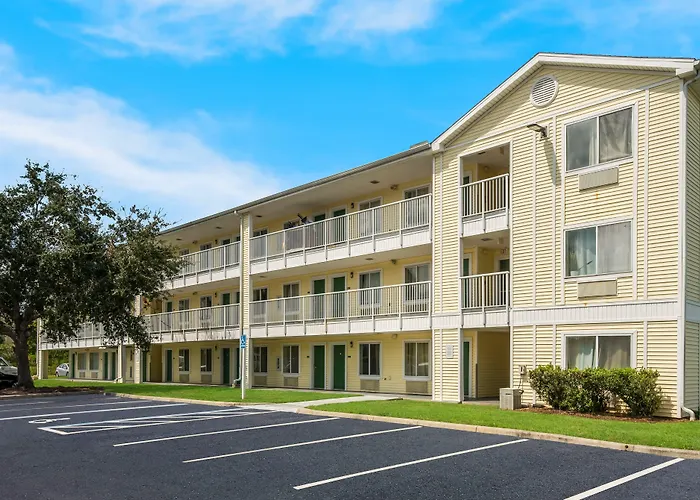 Hometowne Studios By Red Roof Orlando - Ucf Area
