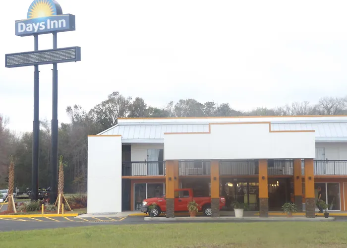 Days Inn By Wyndham Wildwood I-75