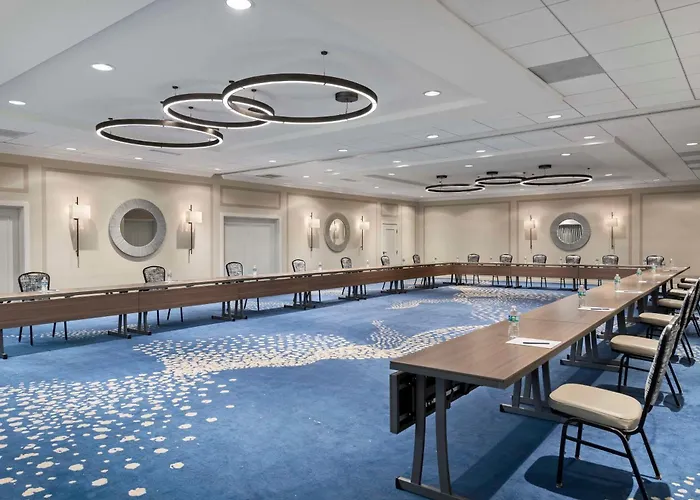 Doubletree Suites By Hilton Naples Naples Park