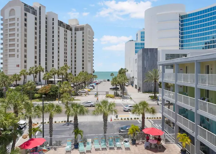 Pelican Pointe