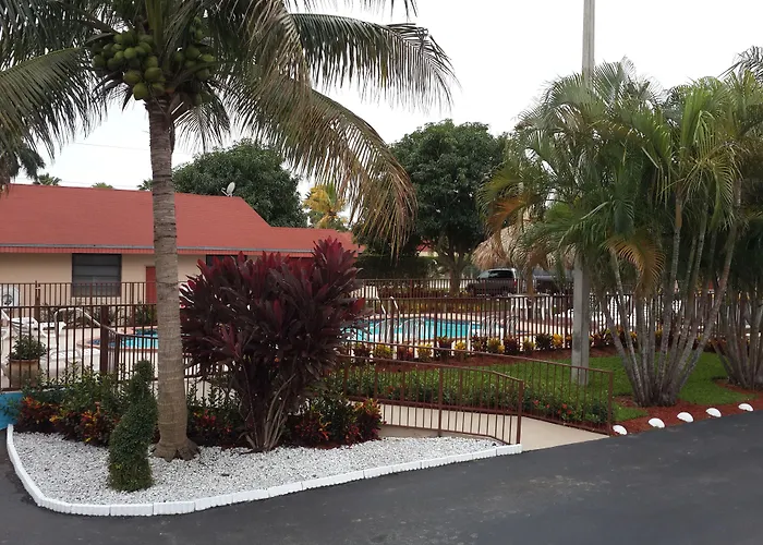 Super 8 By Wyndham Florida City/Homestead/Everglades