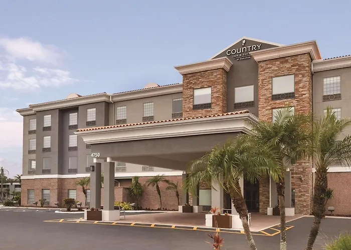 Country Inn & Suites By Radisson, Rj Stadium - Airport East
