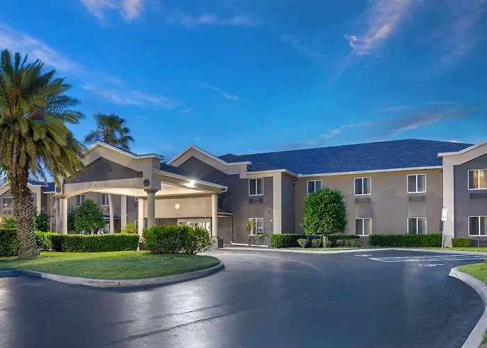 Best Western Edgewater Inn