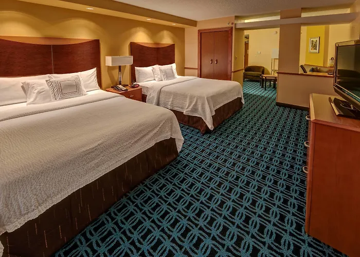 Fairfield Inn And Suites By Marriott Naples Golden Gate