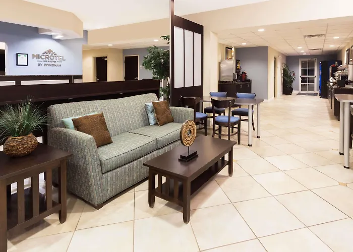 Microtel Inn & Suites By Wyndham Spring Hill/Weeki Wachee