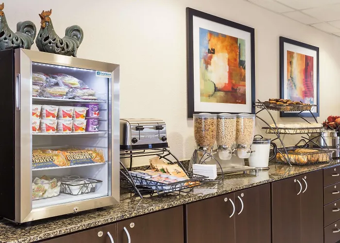 Microtel Inn & Suites By Wyndham Spring Hill/Weeki Wachee
