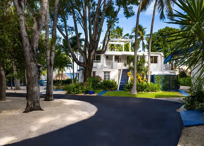 Azul Del Mar (Adults Only)