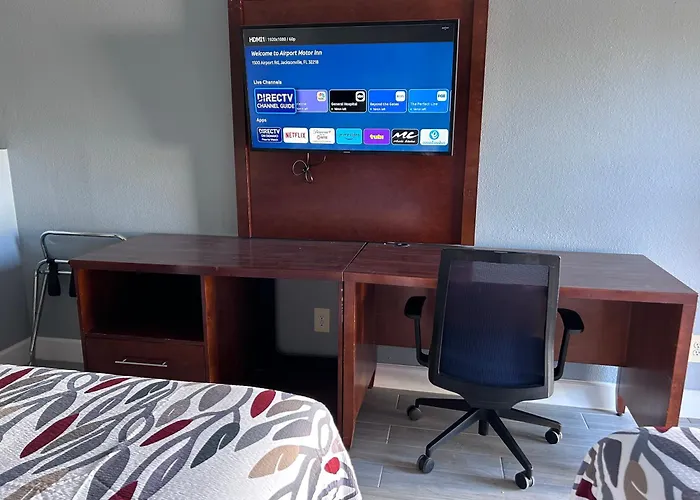 Airport Motor Inn