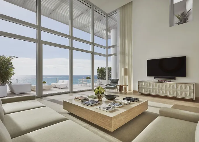 Four Seasons Hotel At The Surf Club Surfside