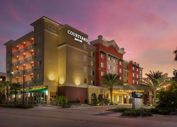 Courtyard By Marriott Deland Historic Downtown