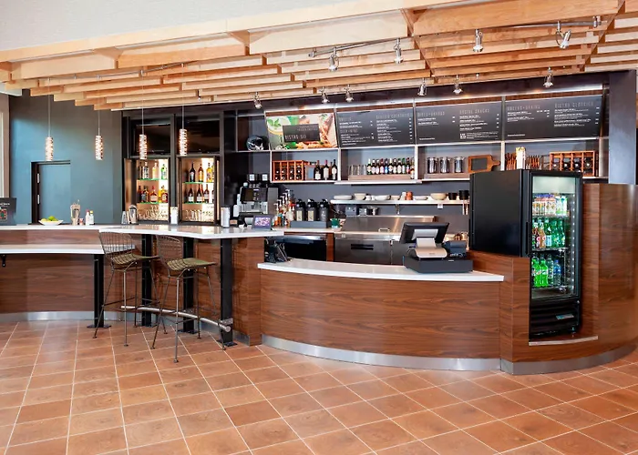 Courtyard By Marriott Deland Historic Downtown Hotel