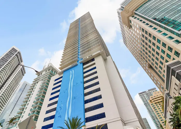 The Club At Brickell Bay Luxury Suites