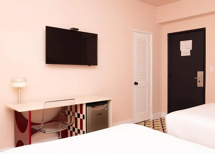 Crest Hotel Suites
