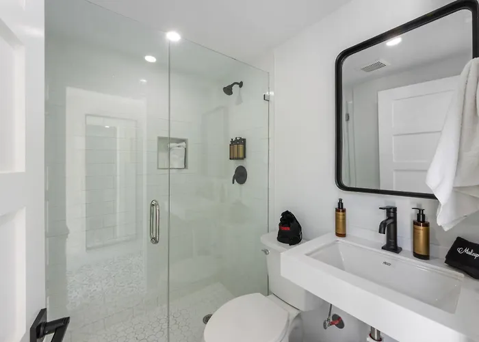 The Retreat At Anna Maria Island Inn