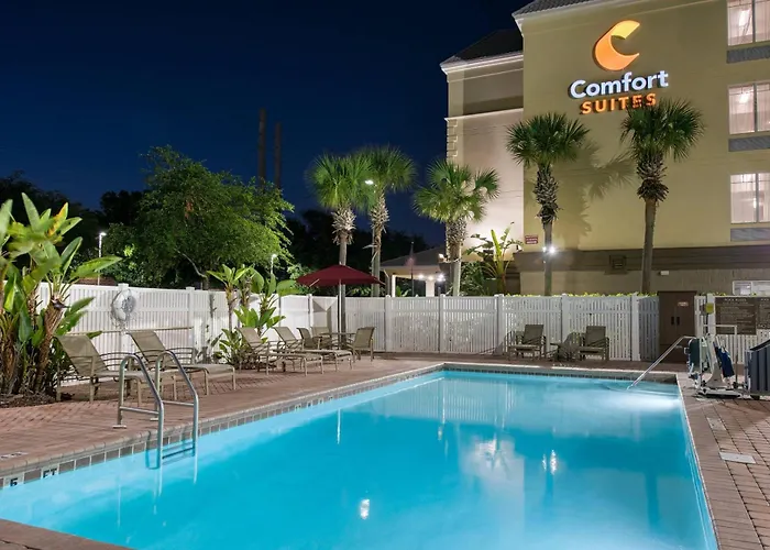 Comfort Suites Near Universal Resort