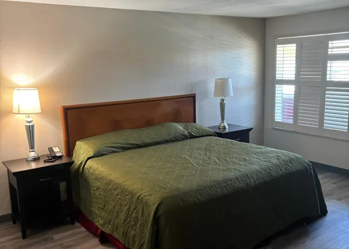 Inn On The Green Florida Tavares