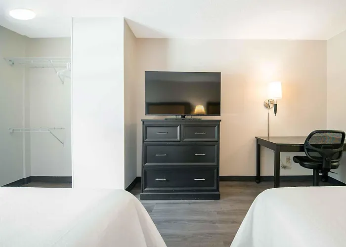 Extended Stay America Suites - West Palm Beach - Northpoint Corporate Park