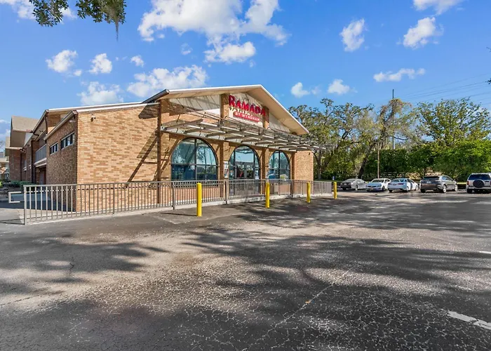 Ramada By Wyndham Temple Terrace/Tampa North