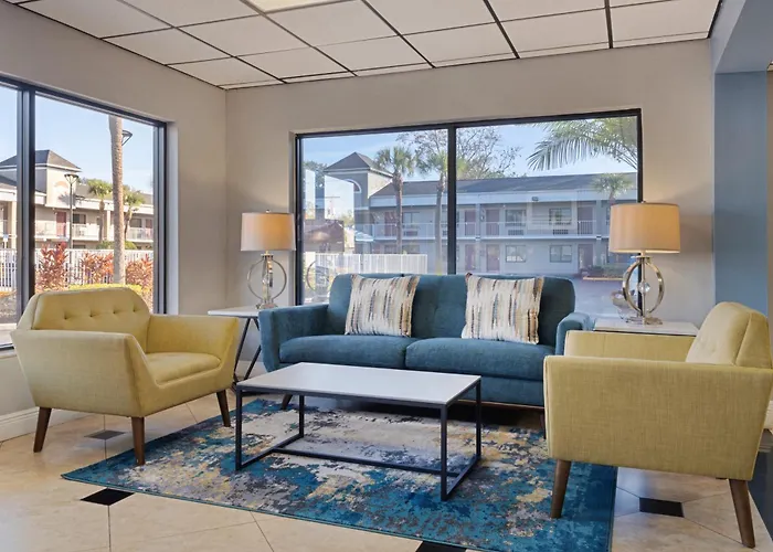 South & Suites
