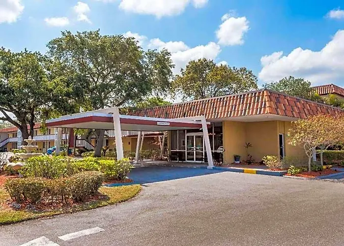 Baymont By Wyndham Sarasota