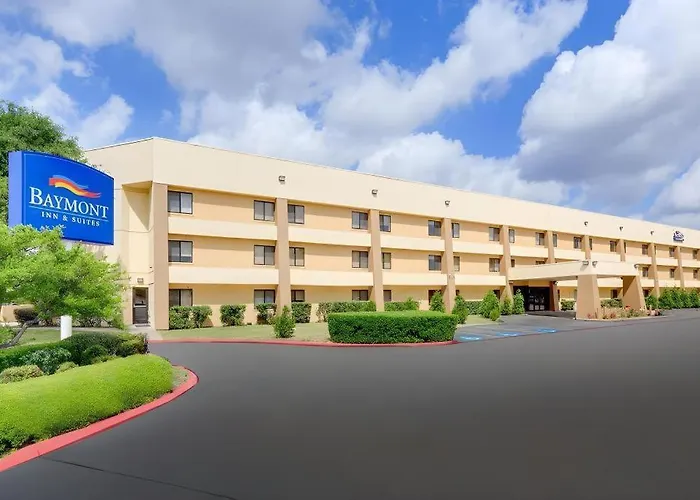 Baymont By Wyndham Beach