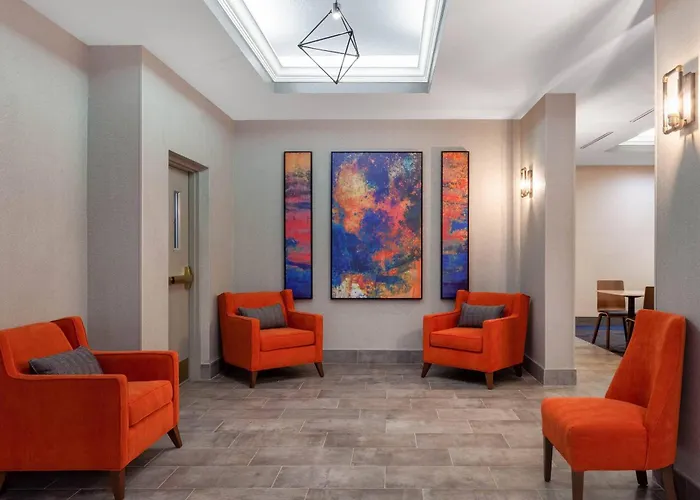 La Quinta By Wyndham St. Petersburg Northeast *Newly Renovated