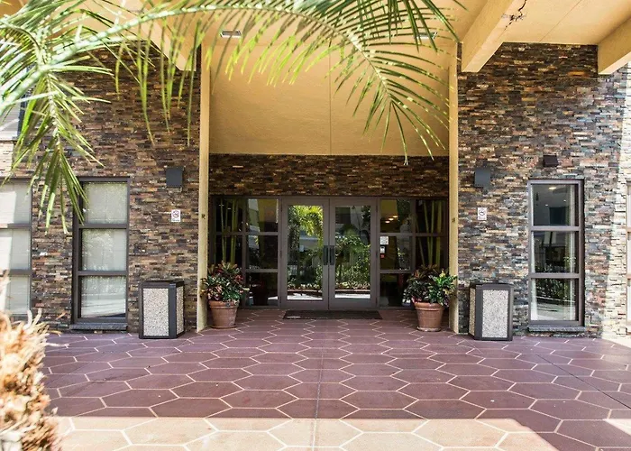 Comfort Inn & Suites Lantana - West Palm Beach South
