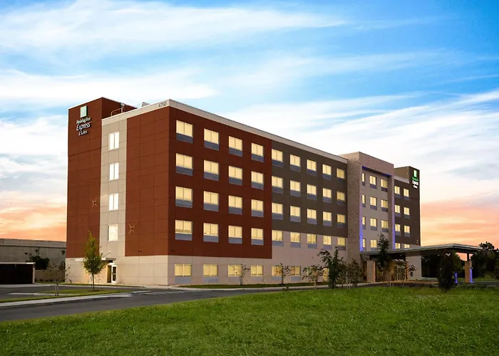 Holiday Inn Express & Suites - Lake Mary By Ihg