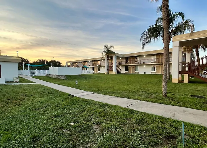 Super 8 By Wyndham I-75
