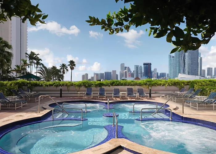 Doubletree By Hilton Grand Biscayne Bay