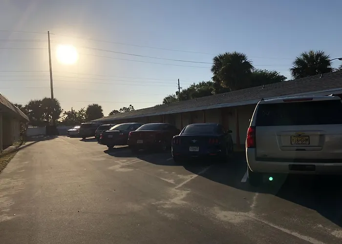 Sunset Inn- Fort Pierce, Fl